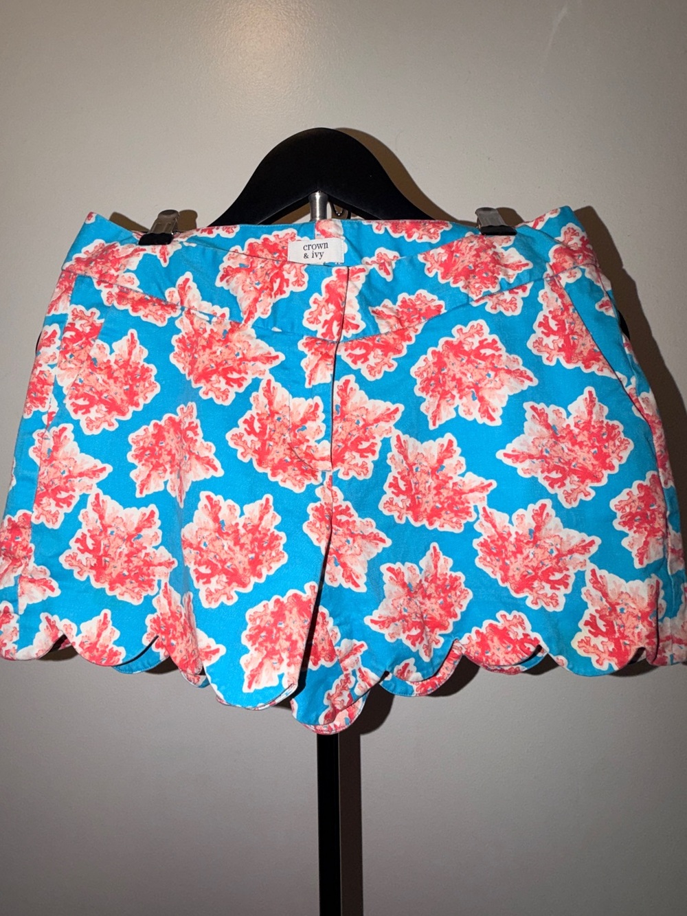 Crown & Ivy Coral Reef Scalloped Shorts